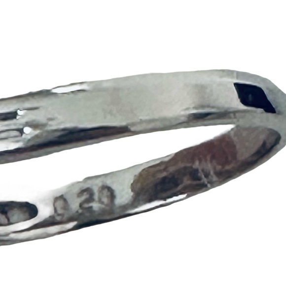 Platinum 900 V Ring - Picture 5 of 7